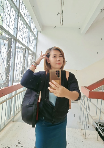 นางสาววิธมณ  ขจรโมทย์